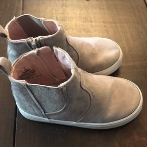 Gray pull on booties